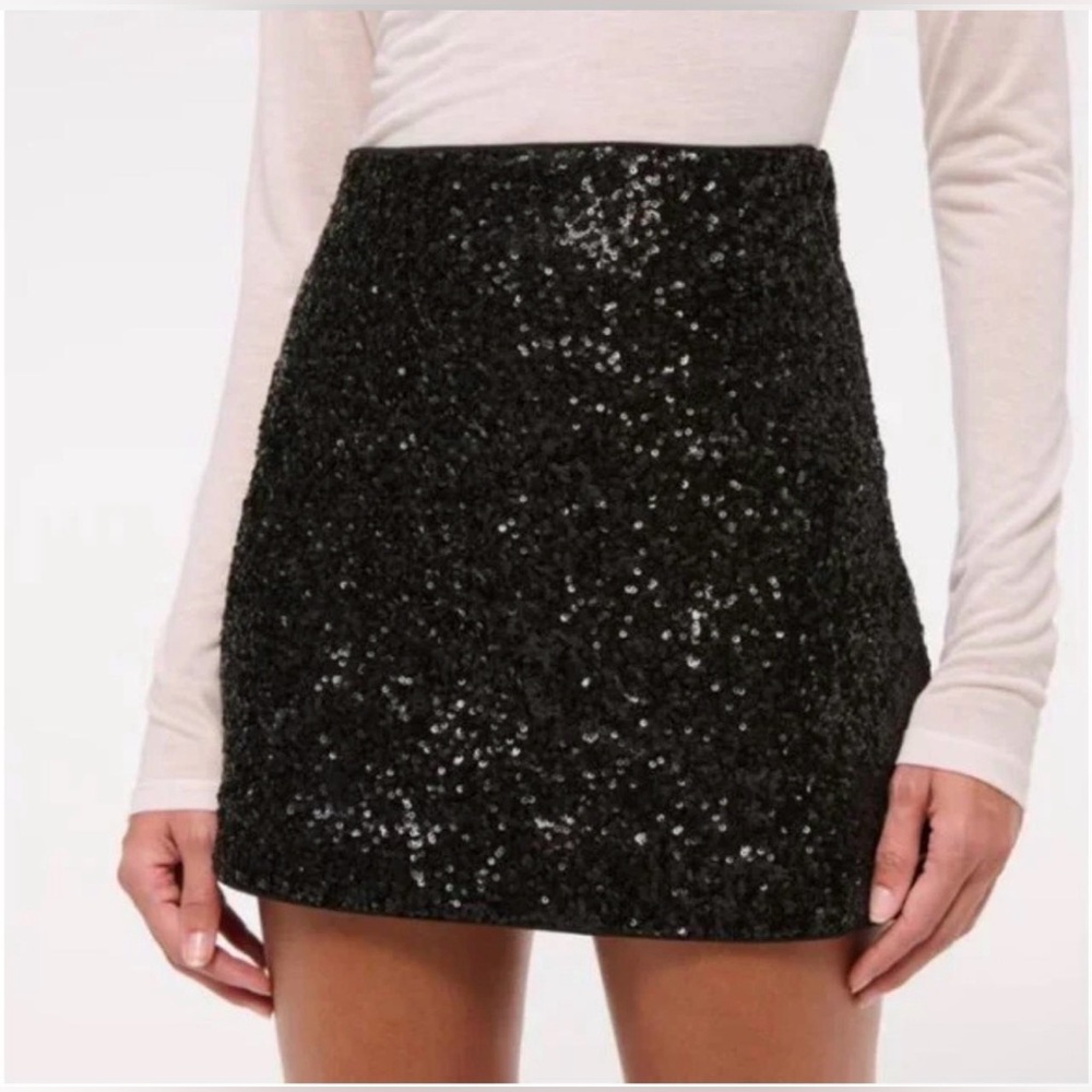 Abercrombie & Fitch NWT Mini Sequin Skort Black | Size M
